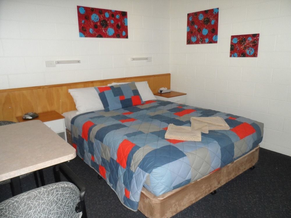 Oakey Motel Bagian luar foto