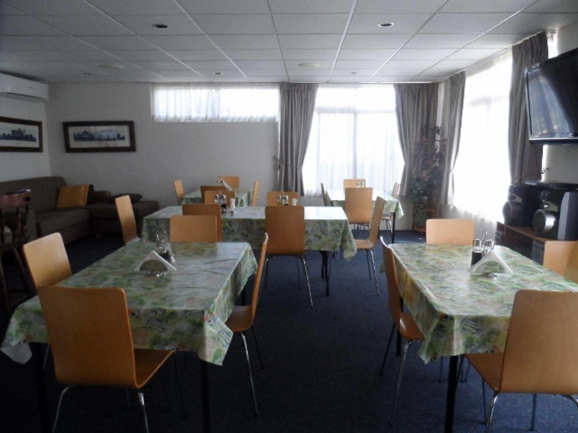Oakey Motel Bagian luar foto
